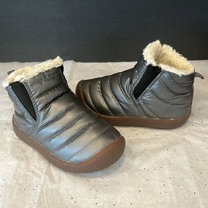 Sz 11 Waterproof Winter Ankle Booties, Boys Girls Snow & Rain Boot, Unisex